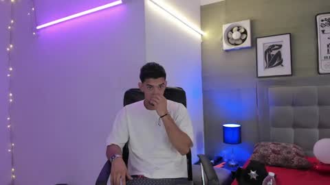 prince_arthur77 online show from 02-22-25, 12:51