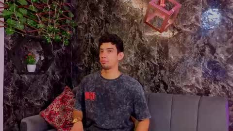 prince_arthur77 online show from 02-21-26, 02:51