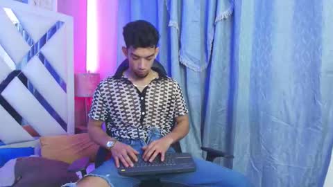 prince_arthur77 online show from 03-08-26, 04:22