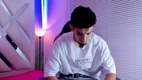 prince_arthur77 online show from 07-21-26, 02:19