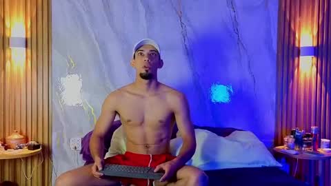 prince_arthur77 online show from 07-25-26, 10:02