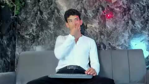 prince_arthur77 online show from 07-30-26, 02:27