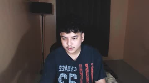 Snapshot of prince_killian chatting on 11-17-25, 01:11 Killian online show from 11-17-25, 01:11