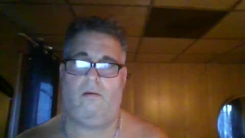 Snapshot of princeofdarkness66 chatting on 09-19-25, 09:26 johnny online show from 09-19-25, 09:26