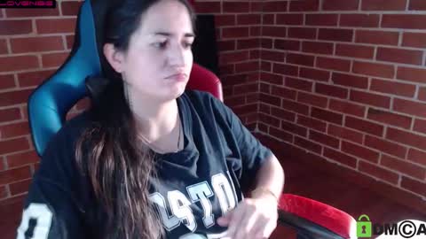 Snapshot of princesa_leia_zathur chatting on 11-08-25, 09:57 Leia online show from 11-08-25, 09:57