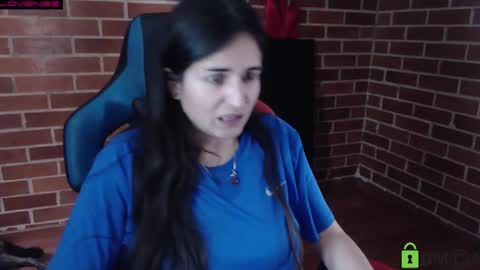 Snapshot of princesa_leia_zathur chatting on 01-12-26, 05:51 Leia online show from 01-12-26, 05:51