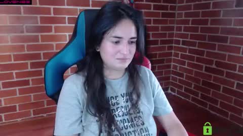 Snapshot of princesa_leia_zathur chatting on 01-15-26, 01:59 Leia online show from 01-15-26, 01:59