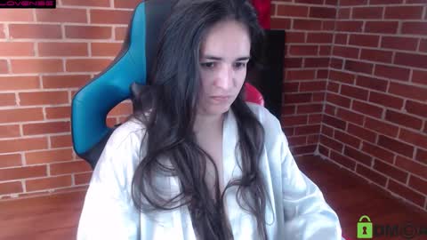 Snapshot of princesa_leia_zathur chatting on 02-27-26, 02:06 Leia online show from 02-27-26, 02:06