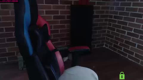 Snapshot of princesa_leia_zathur chatting on 03-03-26, 10:26 Leia online show from 03-03-26, 10:26