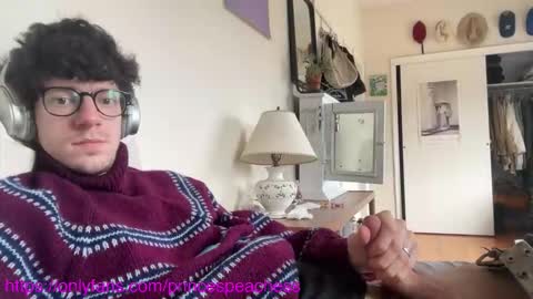 Peaches online show from 02-17-26, 06:25