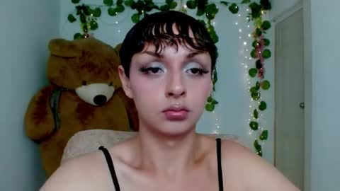 Snapshot of princess1609 chatting on 03-05-26, 03:41 princess1609 online show from 03-05-26, 03:41