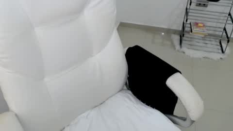 valery dollx online show from 03-01-25, 10:42