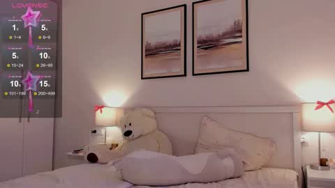 Snapshot of princess_nier chatting on 02-06-26, 06:11 Princess Diana online show from 02-06-26, 06:11