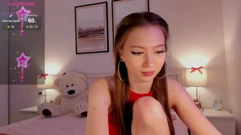 Snapshot of princess_nier chatting on 03-08-26, 08:12 Princess Diana online show from 03-08-26, 08:12