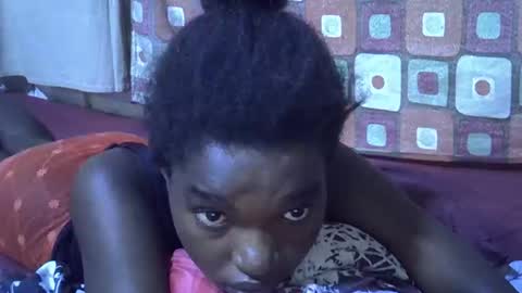 Snapshot of princess_scovia chatting on 10-27-25, 08:07 princess_scovia online show from 10-27-25, 08:07