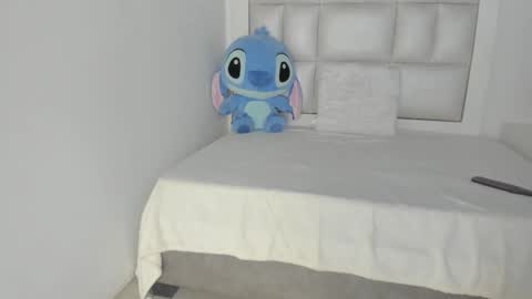 princess_tokyo_ online show from 11-05-25, 05:40