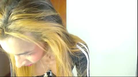 princess_violetx online show from 11-12-25, 05:24