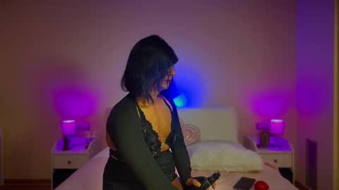 Princessa Lola online show from 11-28-25, 06:21