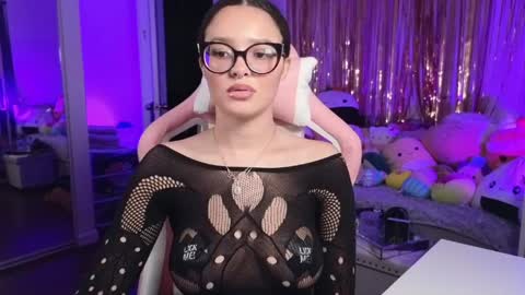 Snapshot of princessamberrrxo chatting on 04-09-26, 08:09 Amber online show from 04-09-26, 08:09
