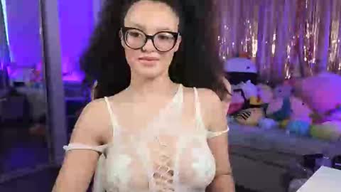 Snapshot of princessamberrrxo chatting on 04-23-26, 02:02 Amber online show from 04-23-26, 02:02