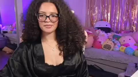 Snapshot of princessamberrrxo chatting on 06-10-26, 02:16 Amber online show from 06-10-26, 02:16