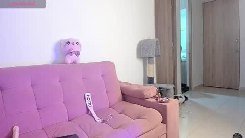 Snapshot of princessammy1 chatting on 12-01-25, 10:37 princessammy1 online show from 12-01-25, 10:37