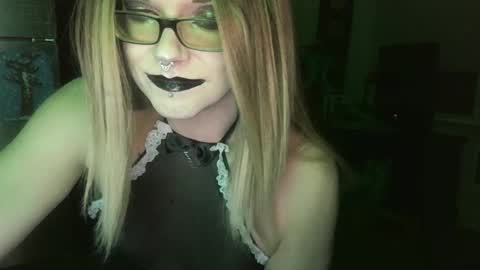 Snapshot of princessavery69 chatting on 01-17-26, 09:14 Princess Avery online show from 01-17-26, 09:14