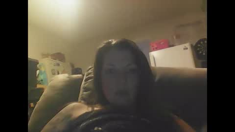 Snapshot of princessdaisy182 chatting on 10-22-25, 02:23 Daisy online show from 10-22-25, 02:23