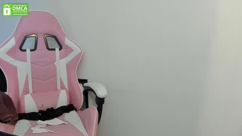 Snapshot of princesse_katey chatting on 01-04-25, 02:04 miss me check out my YT   online show from 01-04-25, 02:04