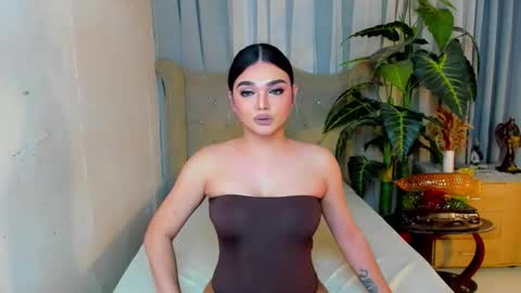 Snapshot of princesshugecumontop chatting on 02-21-26, 11:33 PrincessDONT FORGET TO FOLLOW ME online show from 02-21-26, 11:33