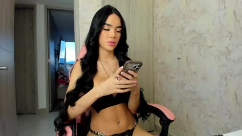 Snapshot of princessluciana chatting on 05-13-26, 11:00 Luciana Alzate online show from 05-13-26, 11:00