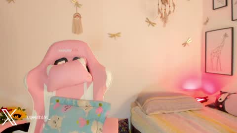 princessluna_14 online show from 05-29-26, 09:13