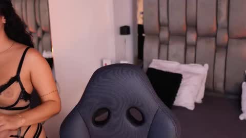 Snapshot of princessluu chatting on 03-05-26, 08:27 Lu online show from 03-05-26, 08:27