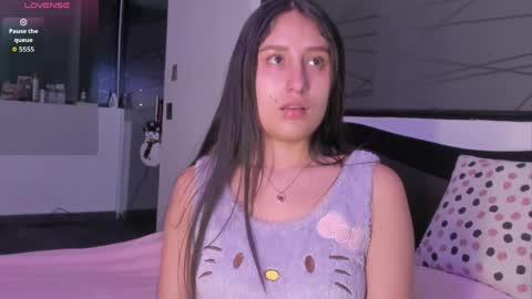 Snapshot of princesstina06 chatting on 05-28-26, 10:18 Valentina online show from 05-28-26, 10:18