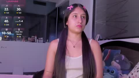 Snapshot of princesstina06 chatting on 05-30-26, 11:29 Valentina online show from 05-30-26, 11:29