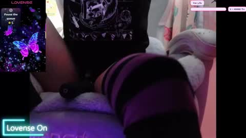 Tyff et Blast online show from 11-19-25, 03:34