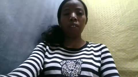 prisca880319 online show from 04-25-26, 07:33