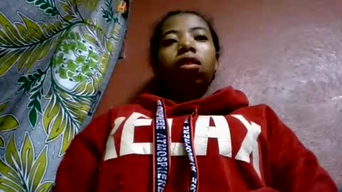 Snapshot of prisca880319 chatting on 06-18-26, 03:51 prisca880319 online show from 06-18-26, 03:51