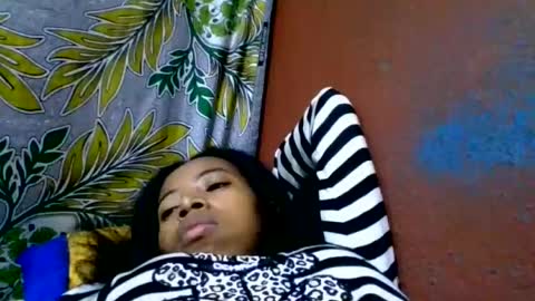 Snapshot of prisca880319 chatting on 06-18-26, 03:38 prisca880319 online show from 06-18-26, 03:38