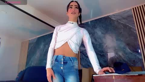 priscilarainbow online show from 09-19-25, 07:58