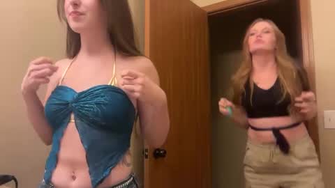 Snapshot of prism50 chatting on 09-27-25, 11:54 Prism online show from 09-27-25, 11:54