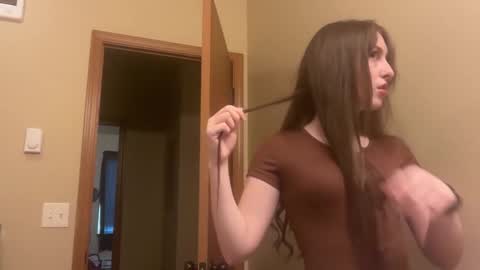 Snapshot of prism50 chatting on 11-14-25, 08:40 Prism online show from 11-14-25, 08:40