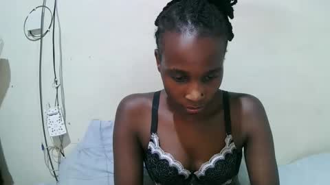 pritty_amber online show from 04-28-26, 02:38