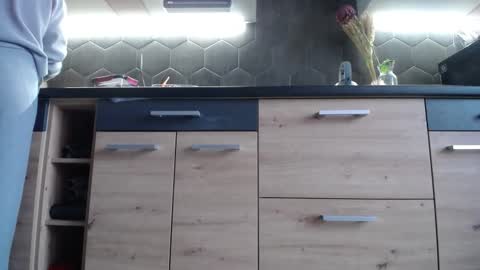 Space online show from 11-04-25, 07:29