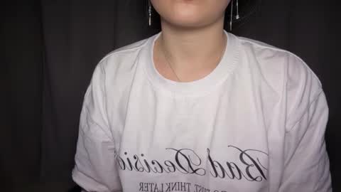 moli online show from 03-31-26, 06:30