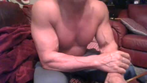 Snapshot of probody chatting on 04-25-26, 08:28 MUSCLEGOD online show from 04-25-26, 08:28