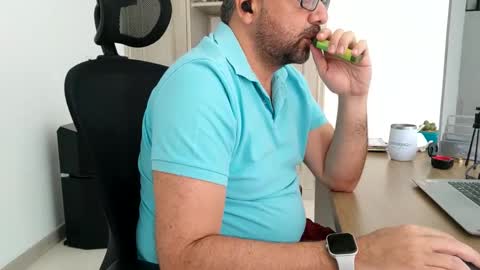 Snapshot of professional_manbd chatting on 09-18-25, 03:47 Professional manBD online show from 09-18-25, 03:47