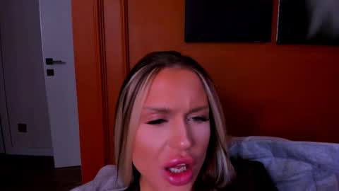 Barbara online show from 02-28-25, 06:31