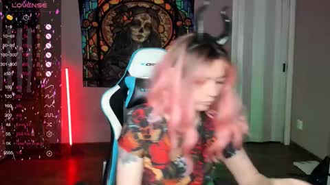 Snapshot of project_hisoka44 chatting on 11-11-25, 02:00 Di online show from 11-11-25, 02:00