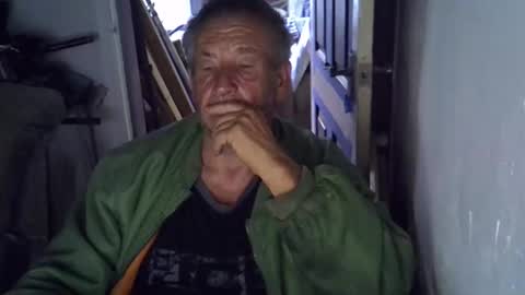 projectorepson online show from 09-11-25, 06:08